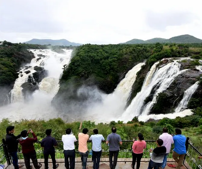 Karnataka Package Bharachukki Waterfalls
