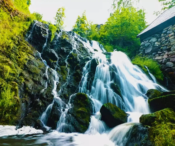 Manali Jogini Falls