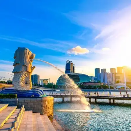 The famous Merlion statue in Singapore, a must-see in international tour package for travellers.