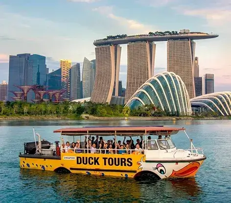 Singapore sightseeing with Duck Tour and Marina Bay Sands in Singapore trip packages